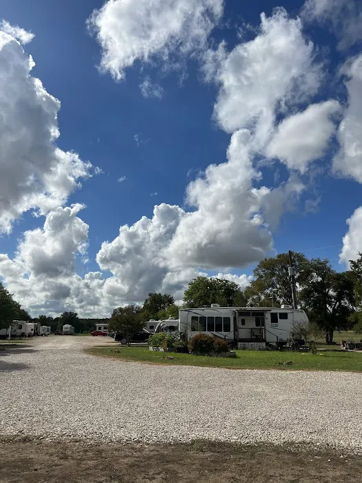 Patriot RV Park - Seguin Picture 10