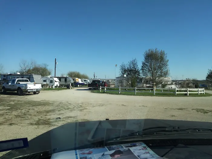 Seguin Hilltop RV Park Picture 10