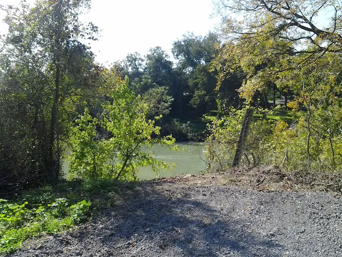 Hot Shot RV Park Picture 1