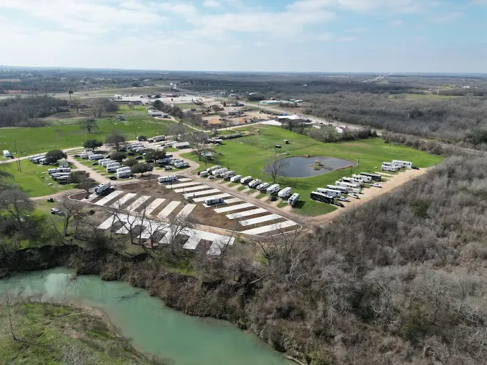 Patriot RV Park - Luling Picture 3