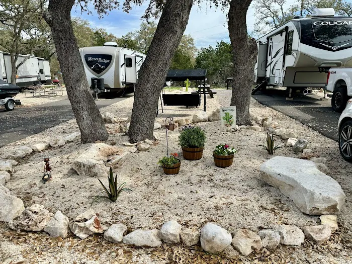 Almost Heaven RV Resort Picture 8
