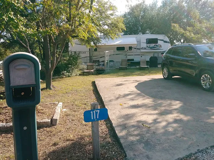 Hofbrau RV Park Picture 2