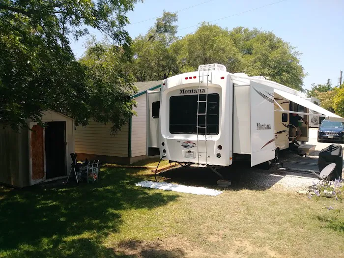 Hofbrau RV Park Picture 6