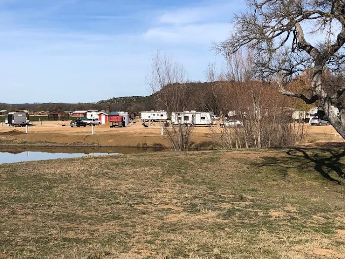 Two Rooster Ranch RV Park Picture 5