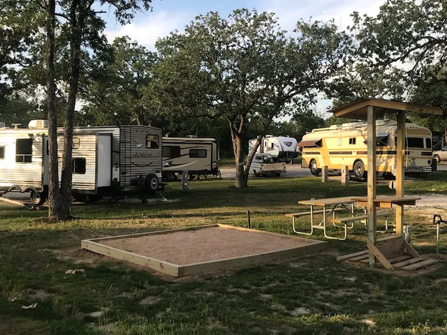 Austin East KOA Holiday Picture 1