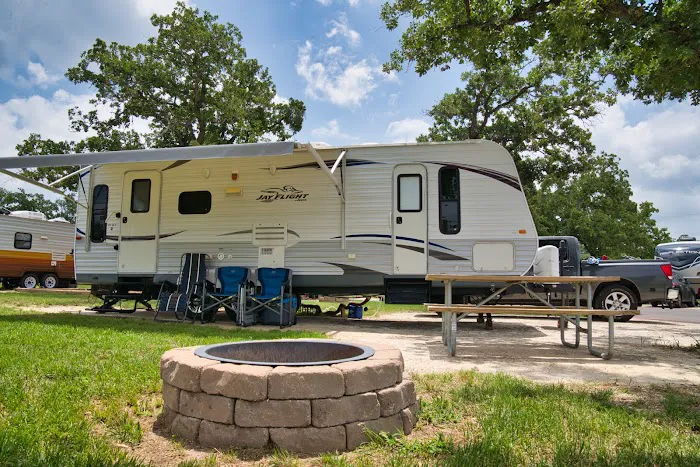 Austin East KOA Holiday Picture 7