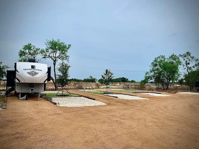 Z-Ranch RV Picture 5