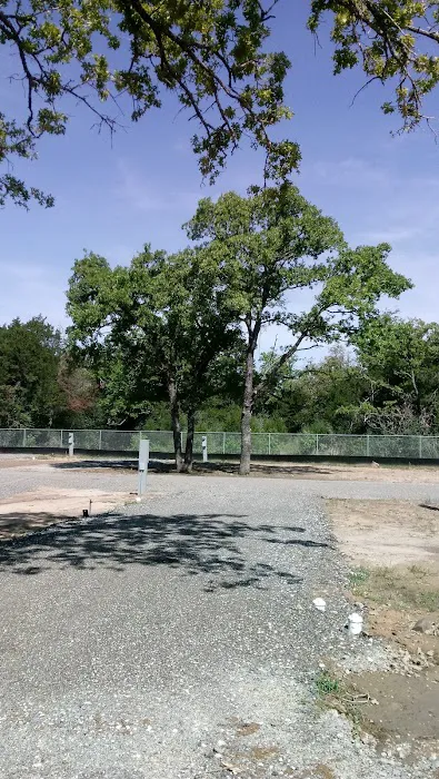 Sunny Bastrop RV Park Picture 9