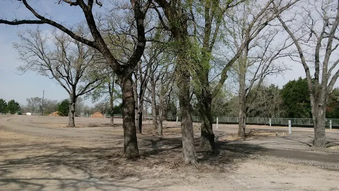 Sunny Bastrop RV Park Picture 7