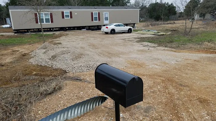 Lakeside camping and RV Picture 3