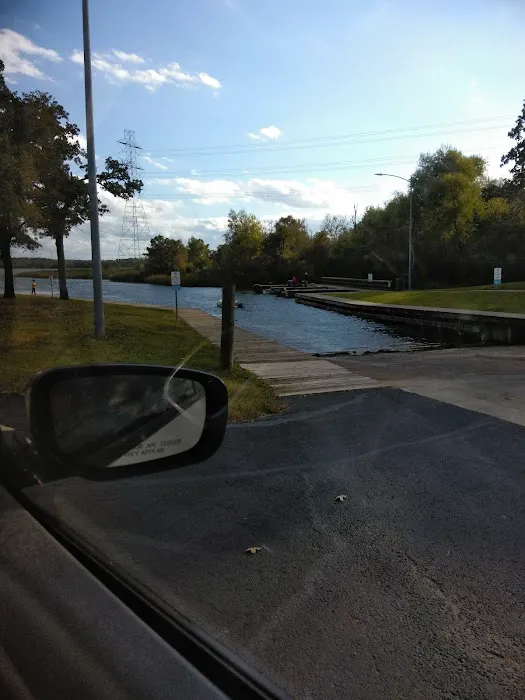 Lakeside camping and RV Picture 8