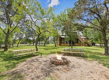 Cedar Bend RV Park