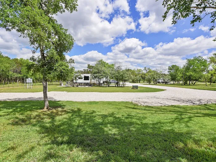 Cedar Bend RV Park Picture 3