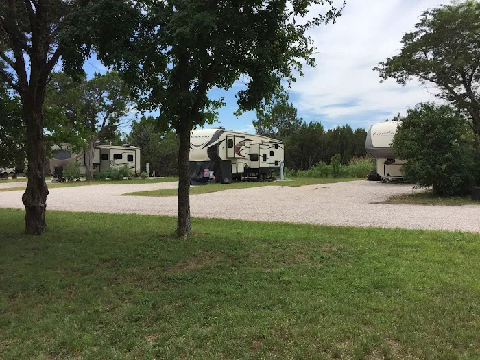 Cedar Bend RV Park Picture 5