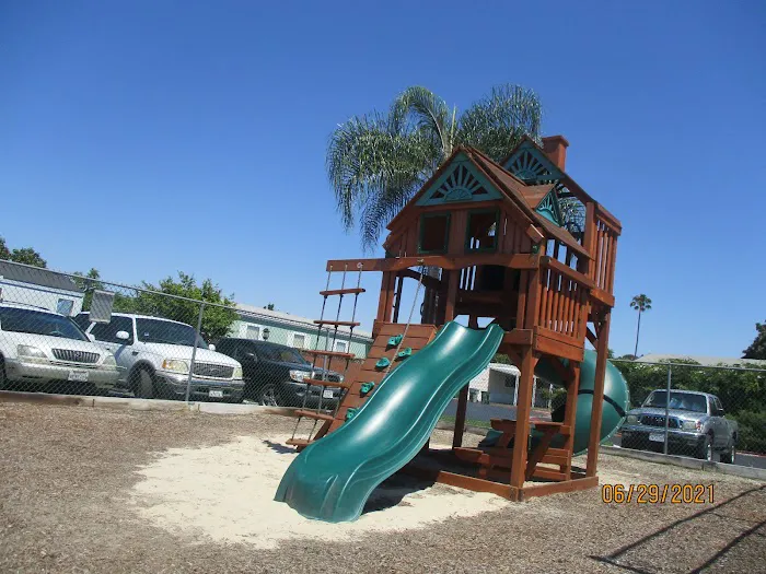 Coyote Creek Mobile Home Community Picture 9