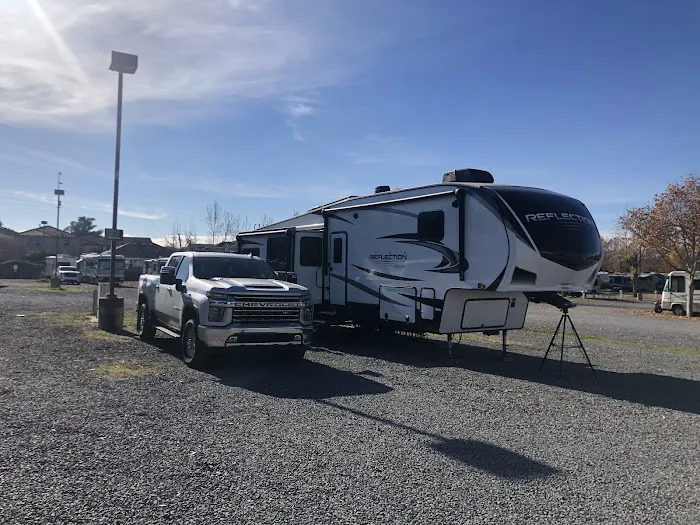 Sonoma County Fairgrounds RV Park Picture 4