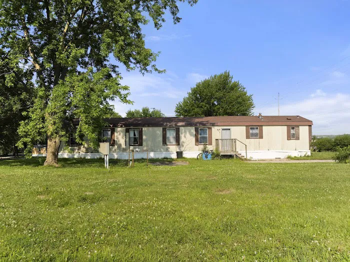 Oak Point Estates Picture 4