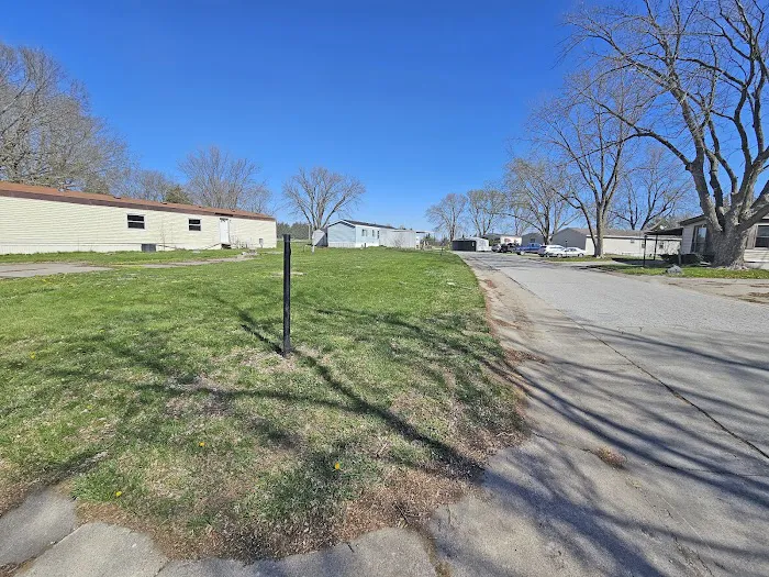 Oak Point Estates Picture 7