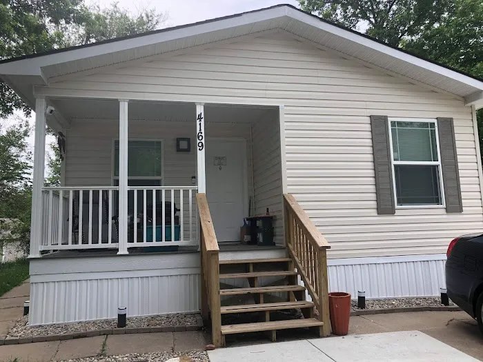 Mark IV Manufactured Home Community Picture 3