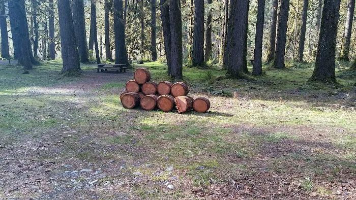 Graves Creek Campground Picture 9