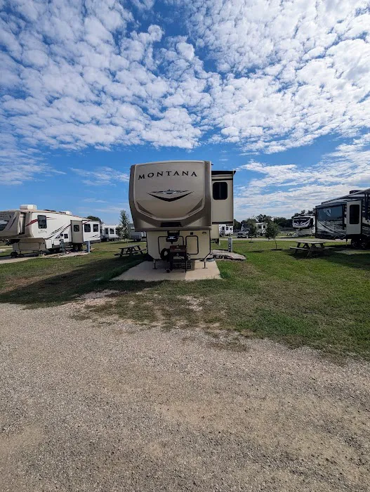 Elm Creek RV Park Picture 6