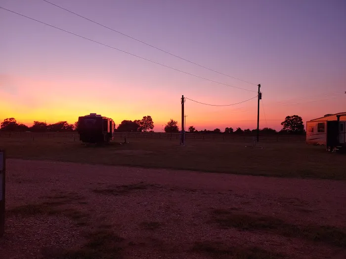 Dippel RV Park Picture 3