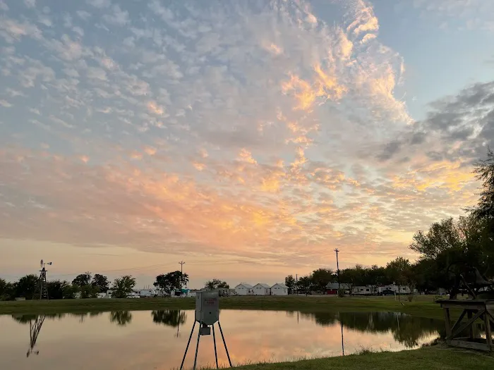 Dillard's R.V. Park Picture 8