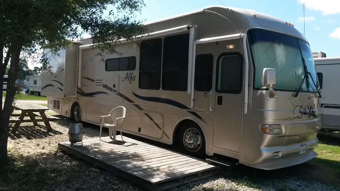 Cut N Shoot RV Park Picture 5