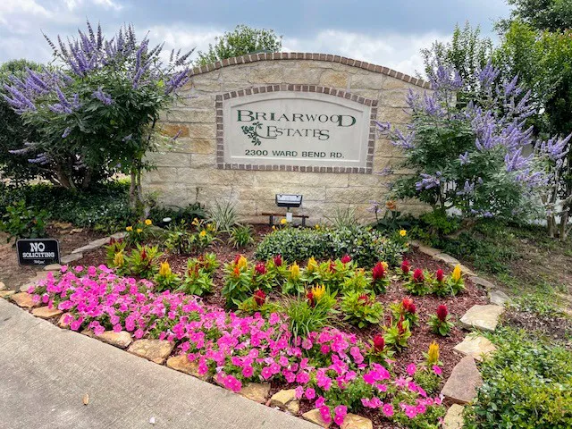 Briarwood Estates Picture 7