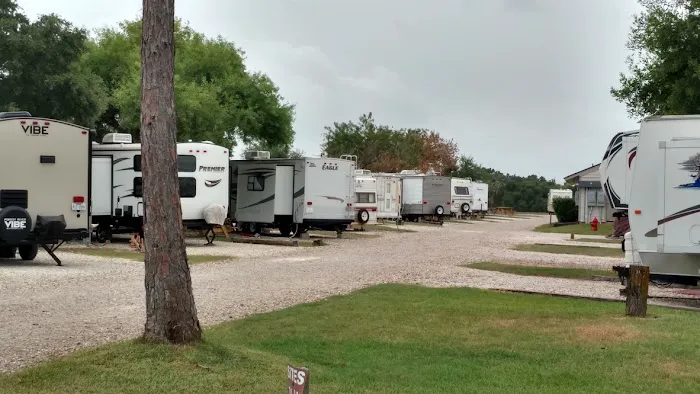 Houston West RV Park Picture 1