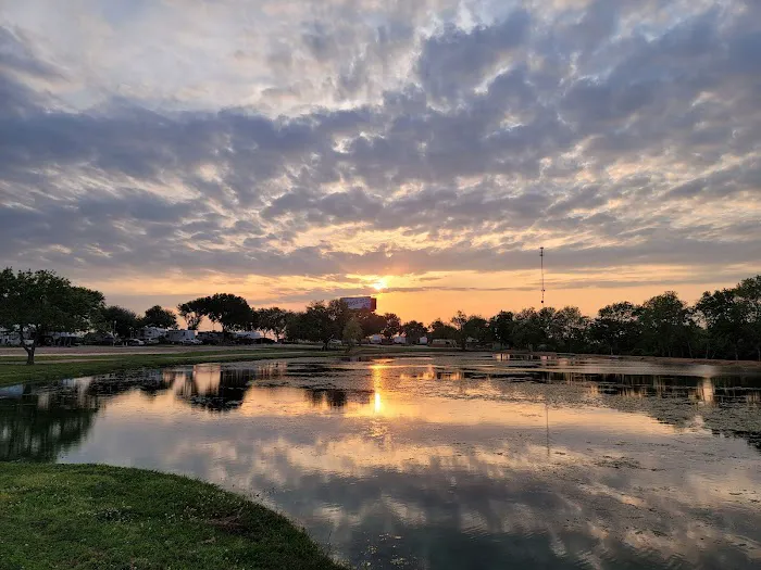 Houston West RV Park Picture 5
