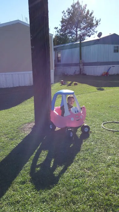 Westbrook Mobile Home Park Picture 9