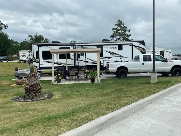 Royal Palms RV Park Resort Picture 5
