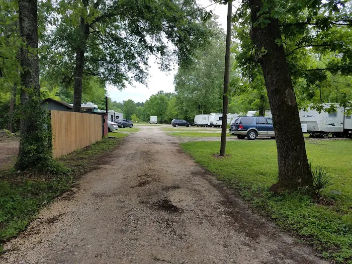 Brown Road RV Park Picture 2