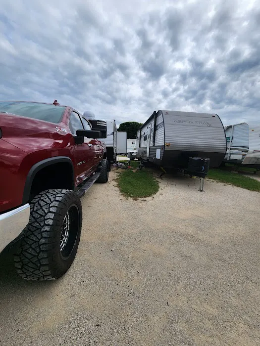 White's RV Park Picture 2