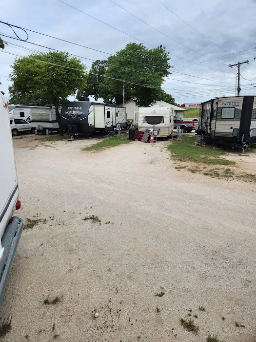 White's RV Park Picture 9