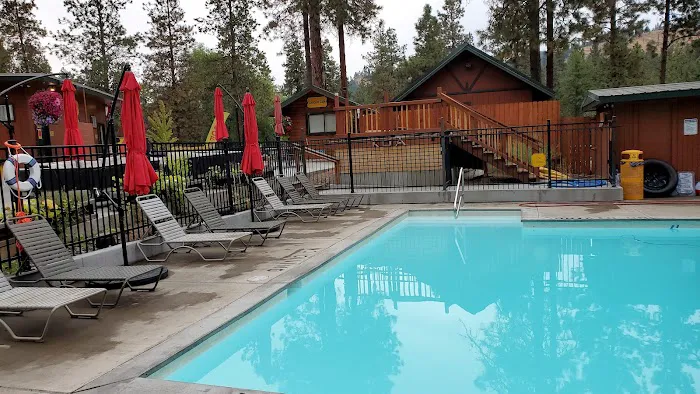 Leavenworth / Pine Village KOA Holiday Picture 3