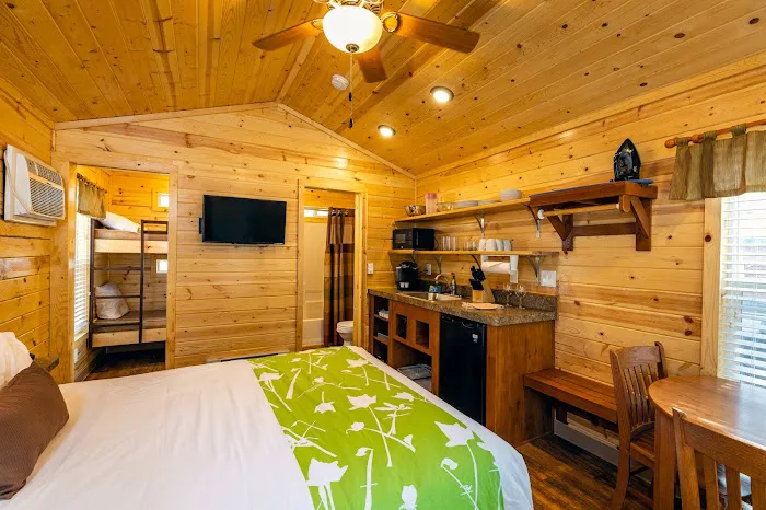 Leavenworth / Pine Village KOA Holiday Picture 4