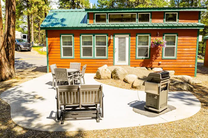 Leavenworth / Pine Village KOA Holiday Picture 10