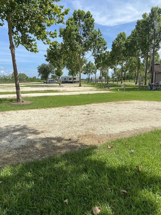 J & J RV Park Picture 5