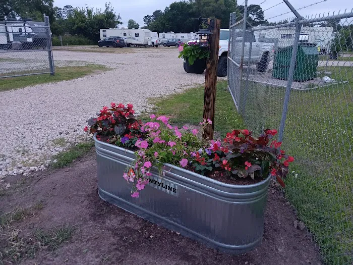 CountyLine RV Park Picture 10
