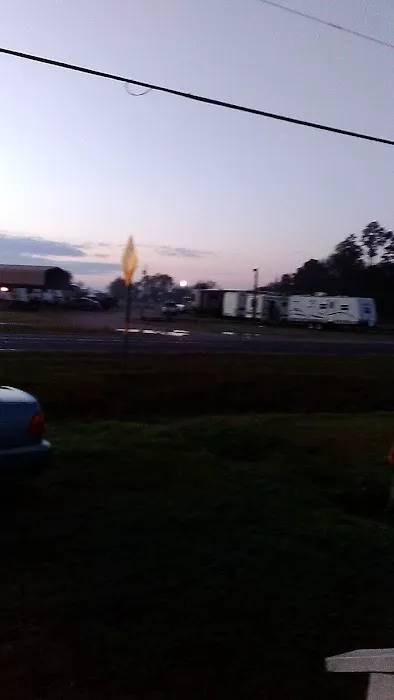 Meadow RV Park Picture 9
