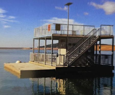 Lake Oroville's Floating Campsites