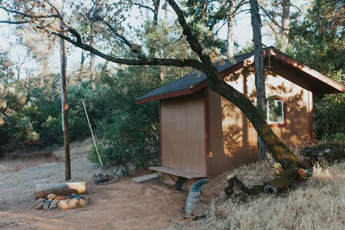 Rock House Camp: Closed Picture 3