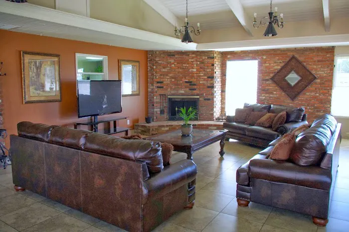 Monterey Manor Mobilehome Estates Picture 3