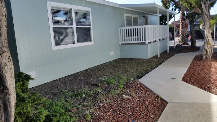 Monterey Manor Mobilehome Estates Picture 7