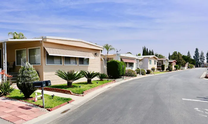 Monterey Manor Mobilehome Estates Picture 10