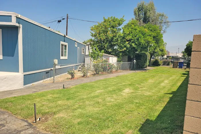 Golden Arrow Mobile Home Park Picture 1