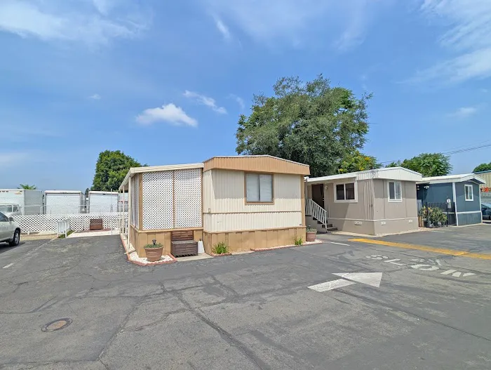 Golden Arrow Mobile Home Park Picture 4