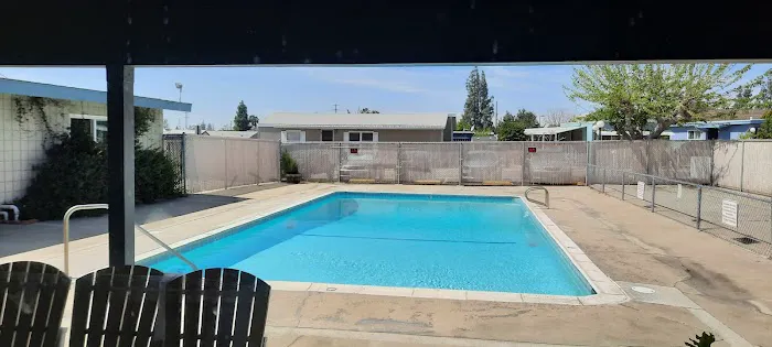 Villa Montclair Mobilehome Park Picture 1